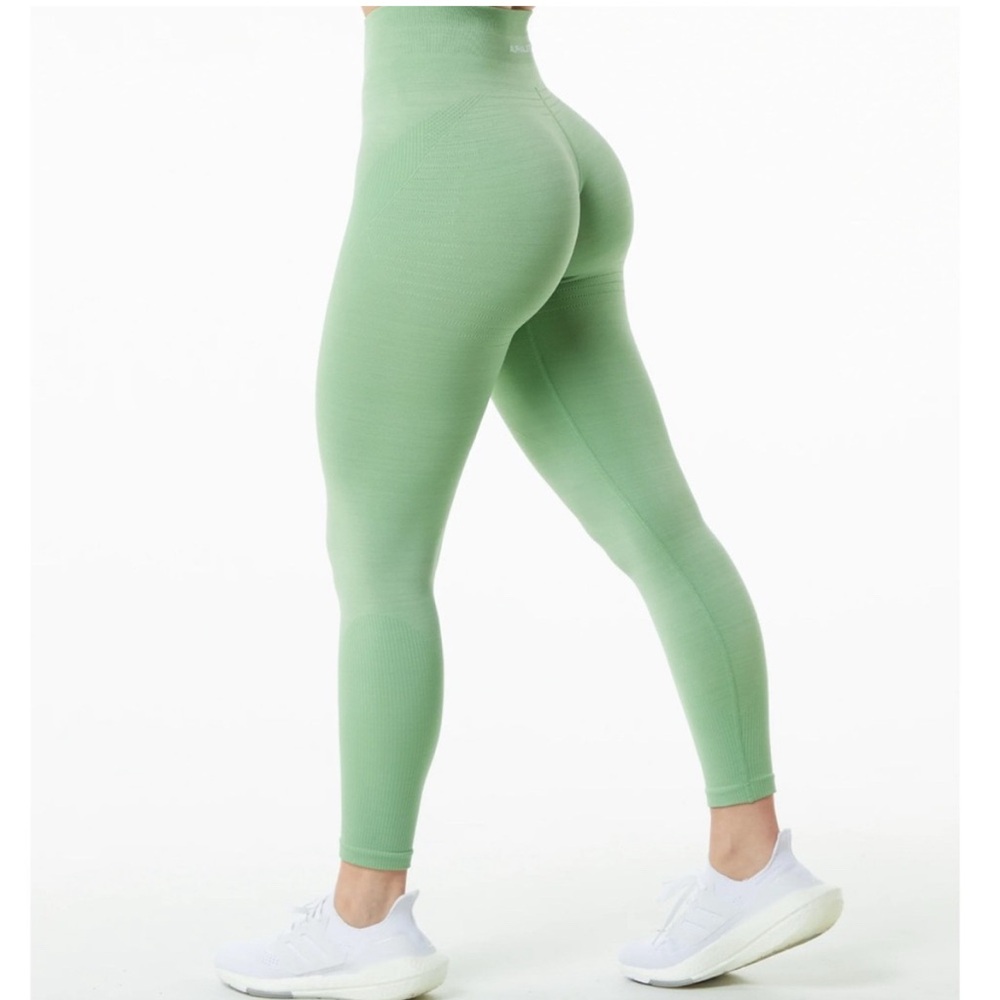 Alphalete Green High-Waisted Leggings